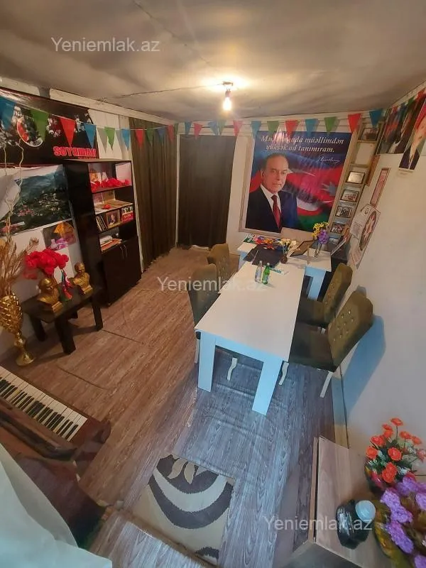 Satılır 6 otaqlı həyət evi 300 m²