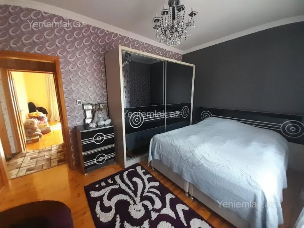 Satılır 5 otaqlı həyət evi 150 m²