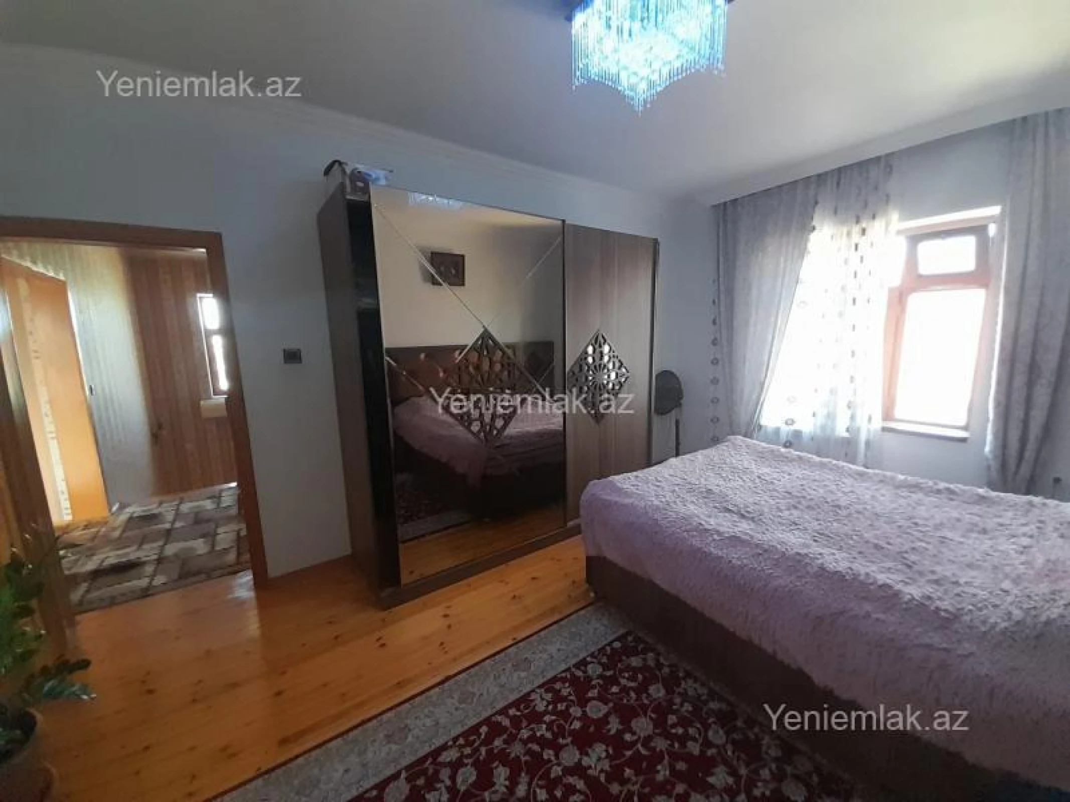 Satılır 5 otaqlı həyət evi 150 m²