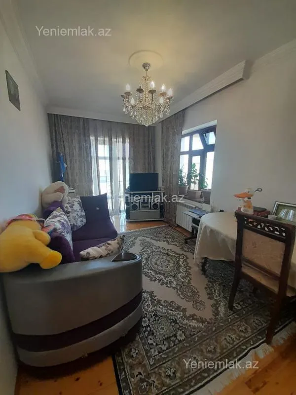 Satılır 5 otaqlı həyət evi 150 m²
