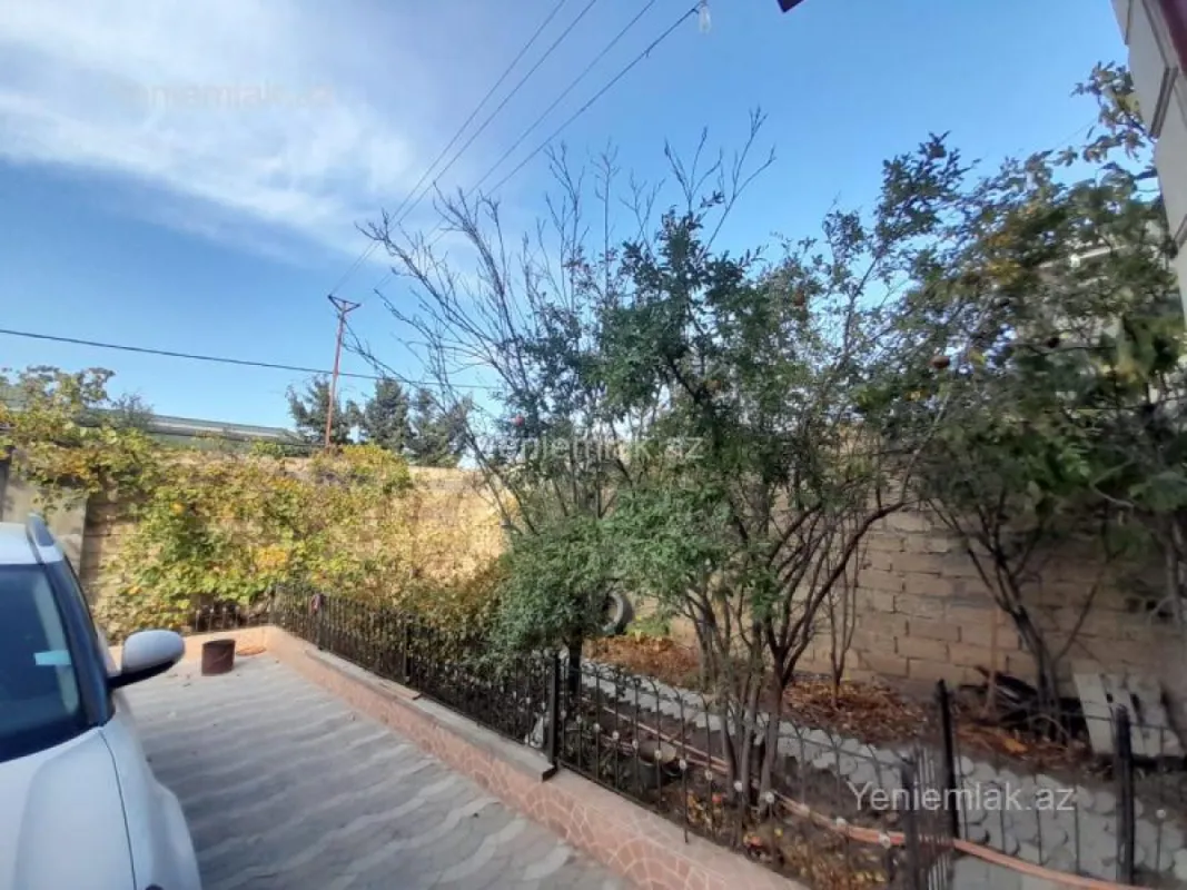 Satılır 5 otaqlı həyət evi 150 m²