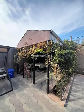 Satılır 5 otaqlı həyət evi 150 m²