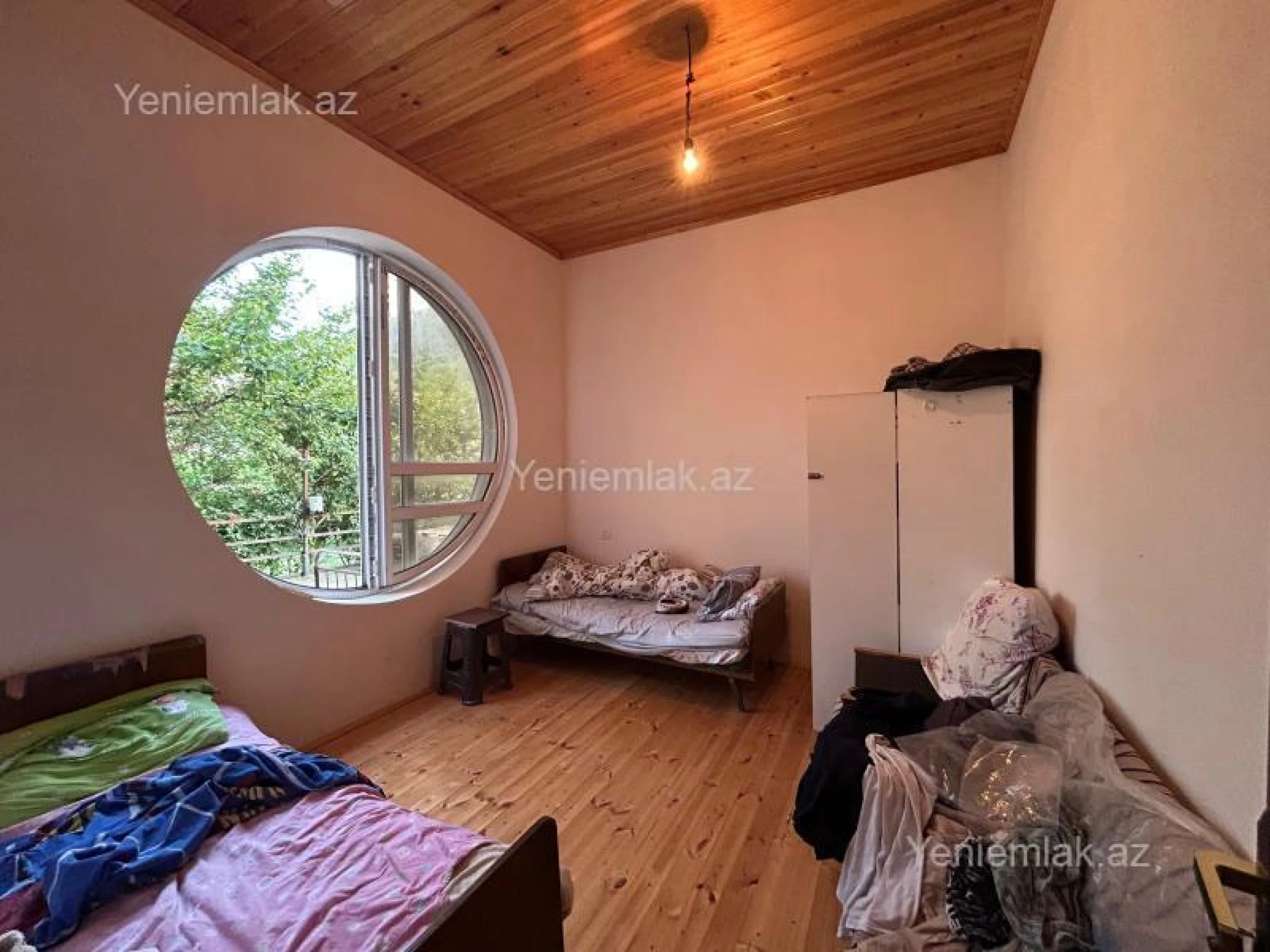 Satılır 8 otaqlı həyət evi 260 m²