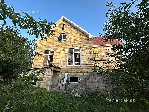 Satılır 8 otaqlı həyət evi 260 m²