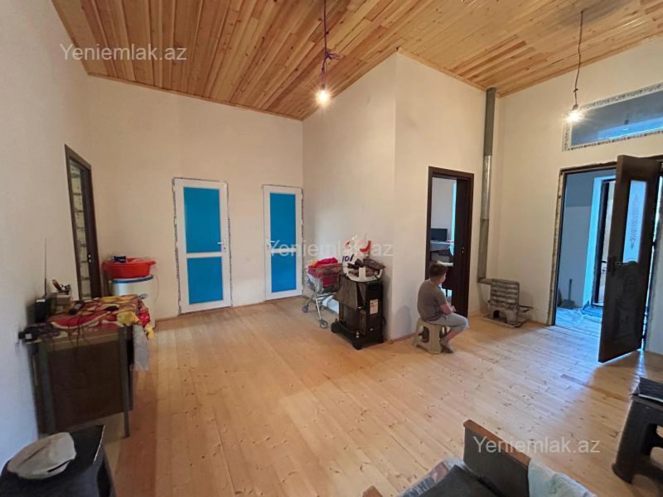 Satılır 8 otaqlı həyət evi 260 m²