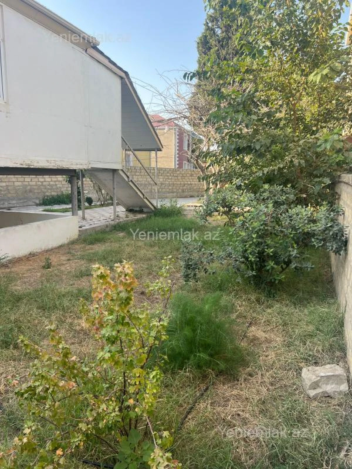 Satılır 4 otaqlı həyət evi 140 m²