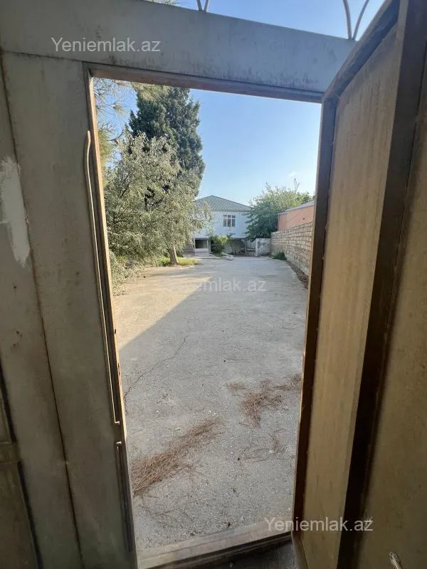 Satılır 4 otaqlı həyət evi 140 m²