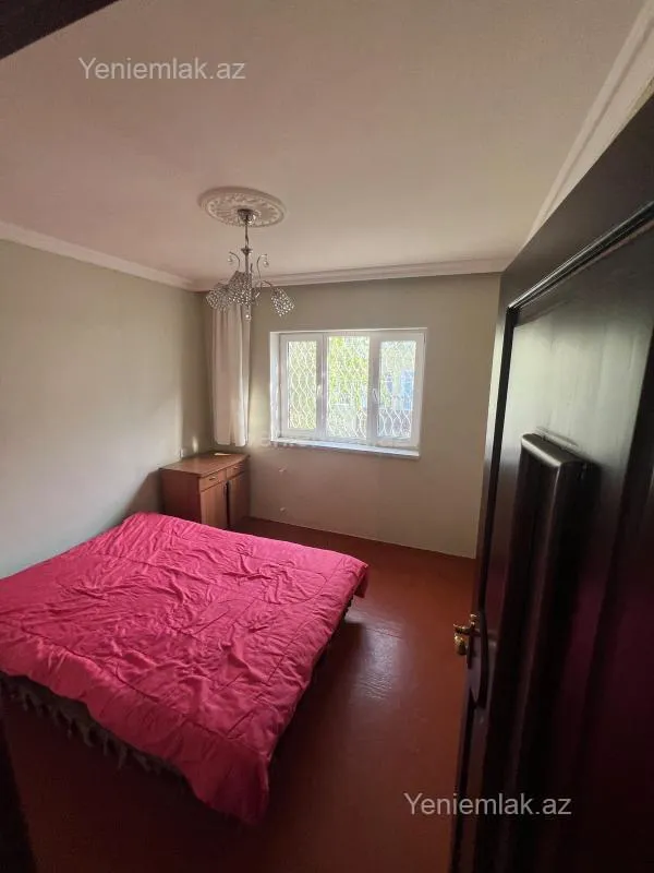 Satılır 4 otaqlı həyət evi 140 m²
