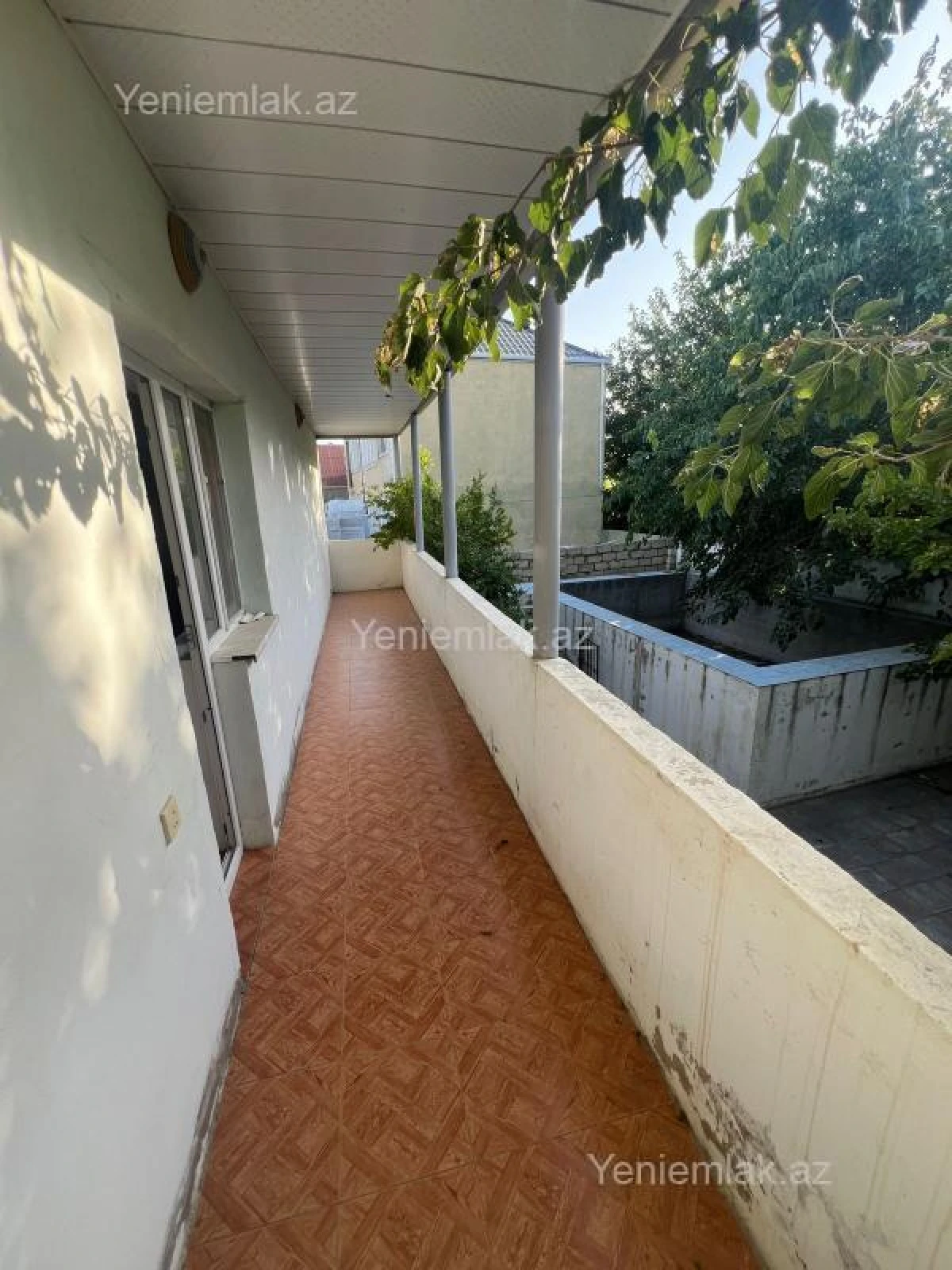 Satılır 4 otaqlı həyət evi 140 m²