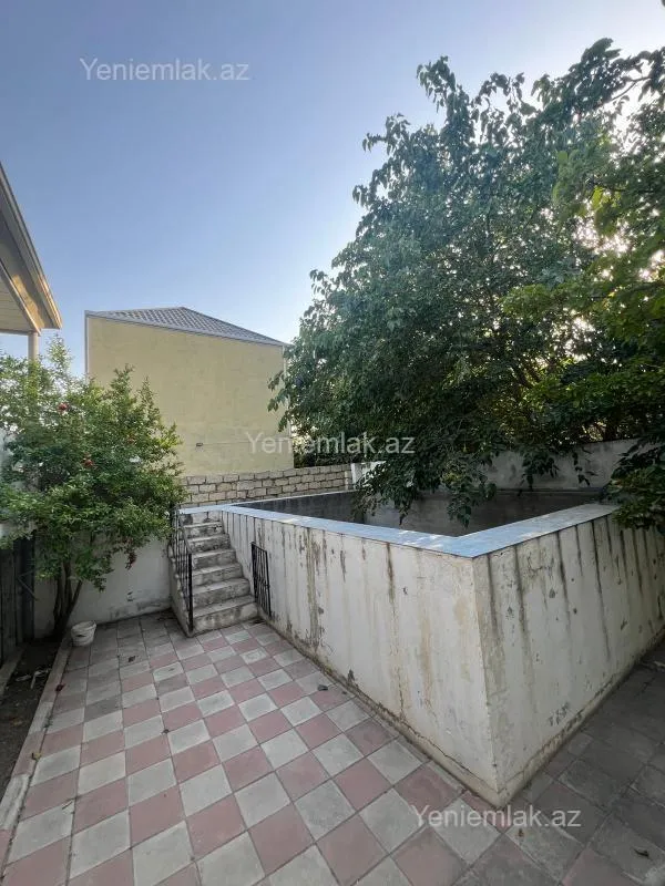 Satılır 4 otaqlı həyət evi 140 m²