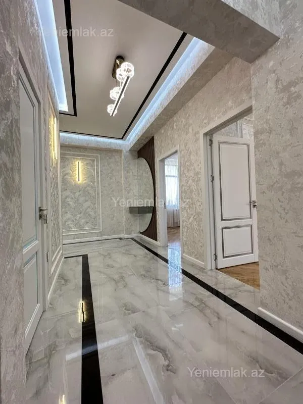 Satılır 3 otaqlı yeni tikili 126 m²