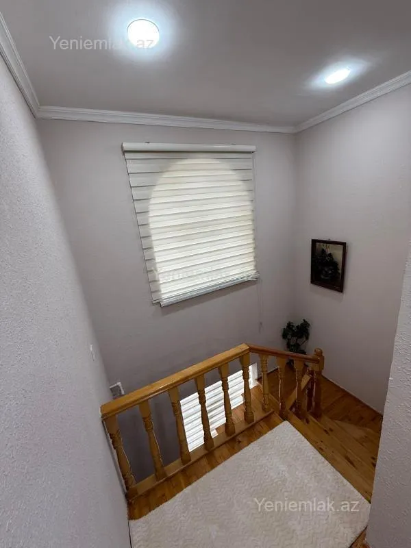 Satılır 7 otaqlı həyət evi 240 m²