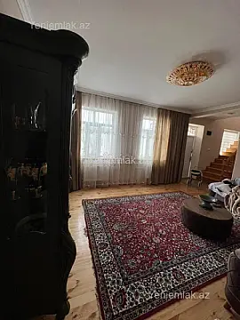 Satılır 7 otaqlı həyət evi 240 m²