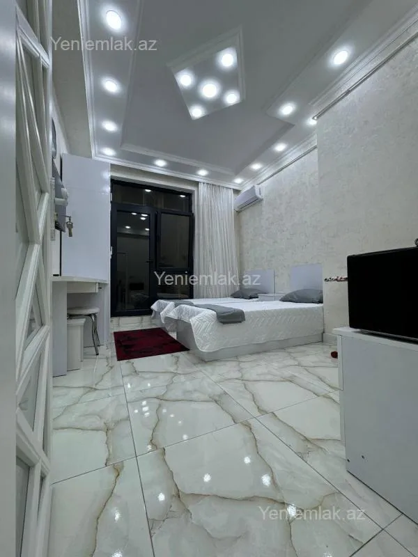 Satılır 2 otaqlı yeni tikili 62.5 m²