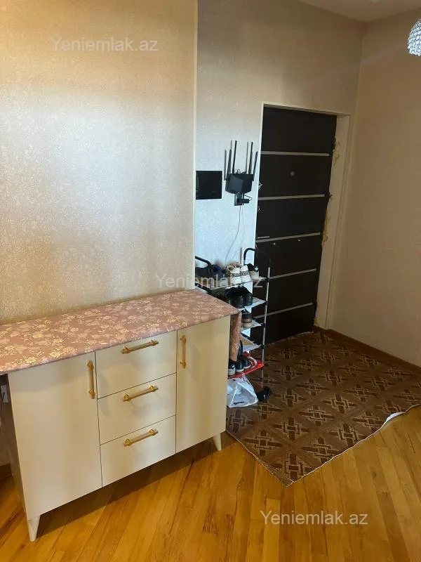 Satılır 2 otaqlı yeni tikili 76 m²