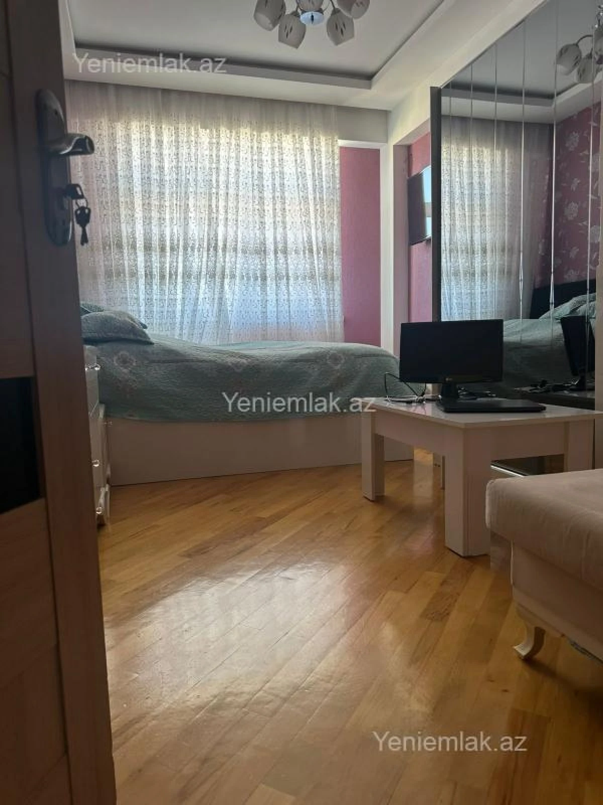Satılır 2 otaqlı yeni tikili 76 m²
