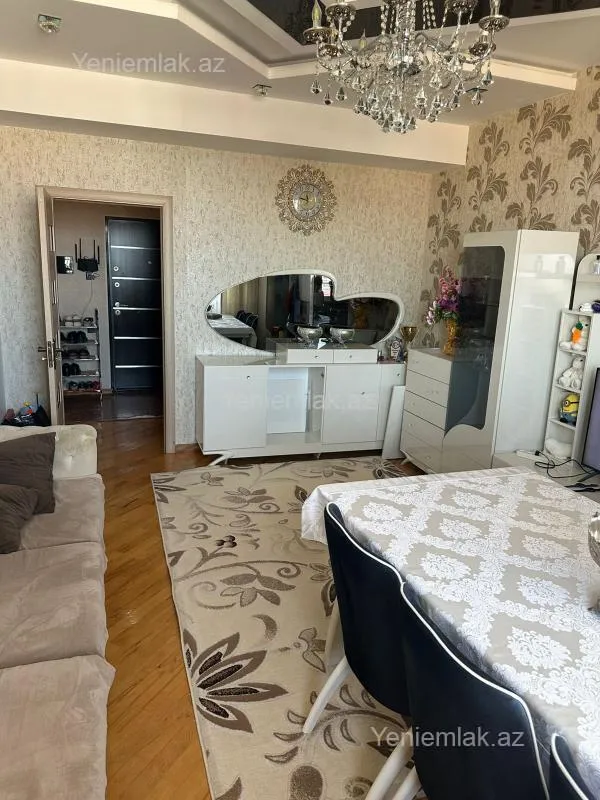 Satılır 2 otaqlı yeni tikili 76 m²