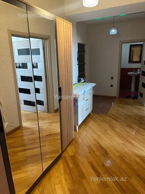 Satılır 2 otaqlı yeni tikili 76 m²