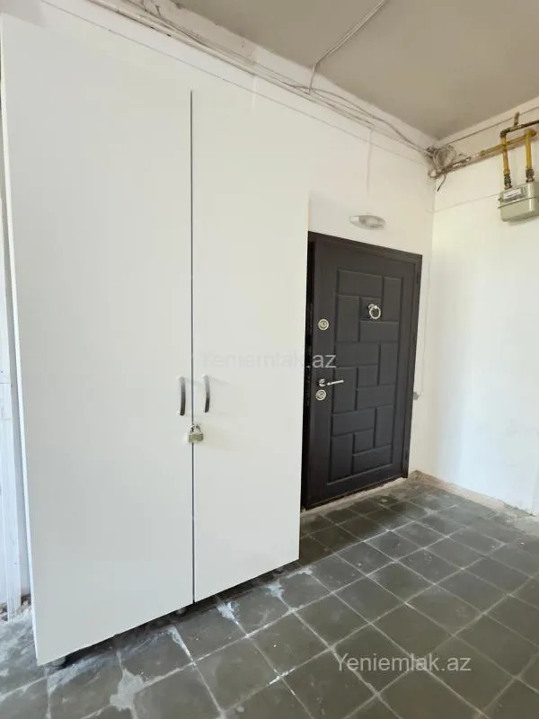 Satılır 2 otaqlı köhnə tikili 60 m²