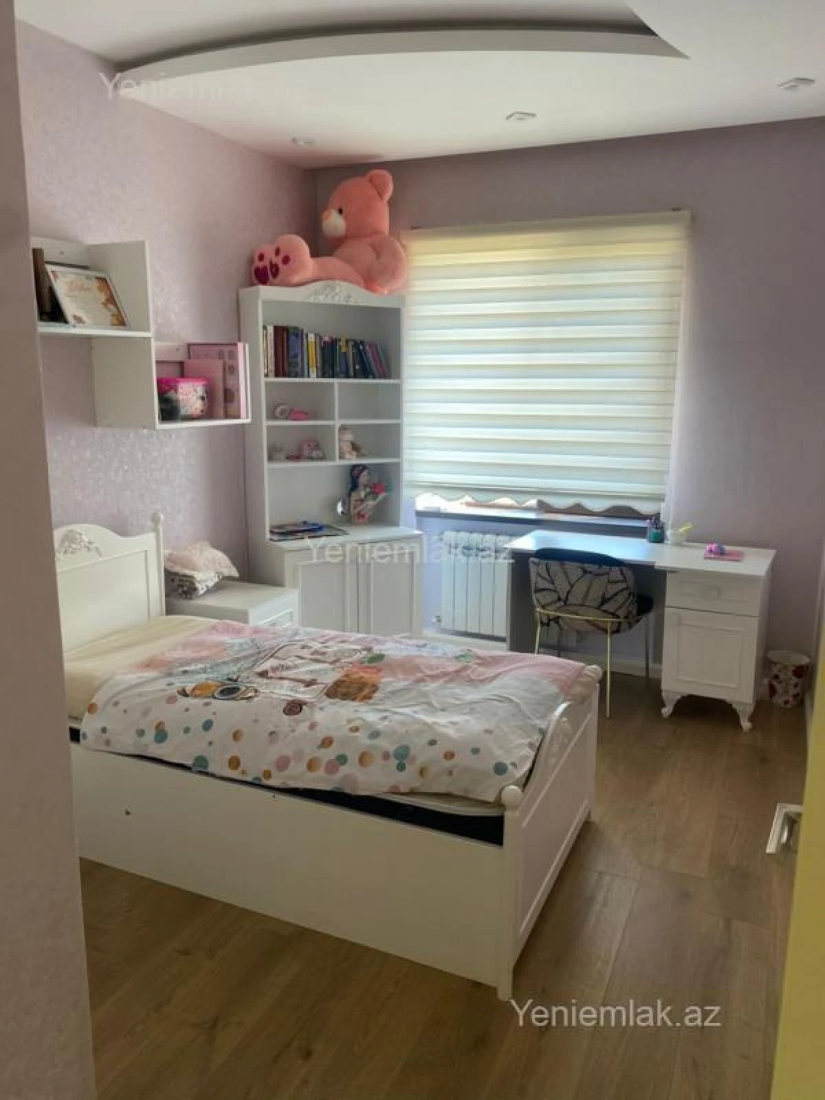 Satılır 5 otaqlı həyət evi 180 m²