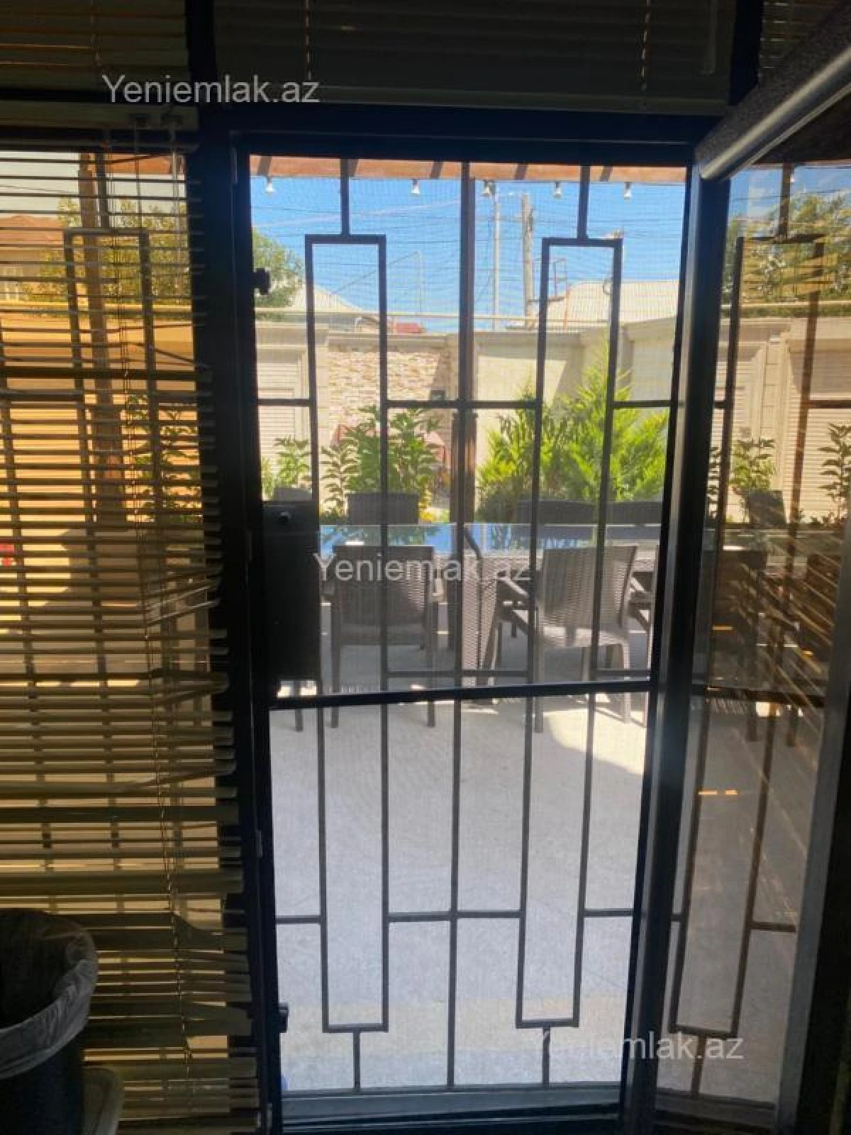 Satılır 5 otaqlı həyət evi 180 m²