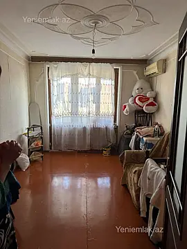 Satılır 3 otaqlı köhnə tikili 80 m²