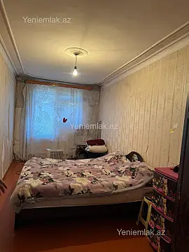 Satılır 3 otaqlı köhnə tikili 80 m²