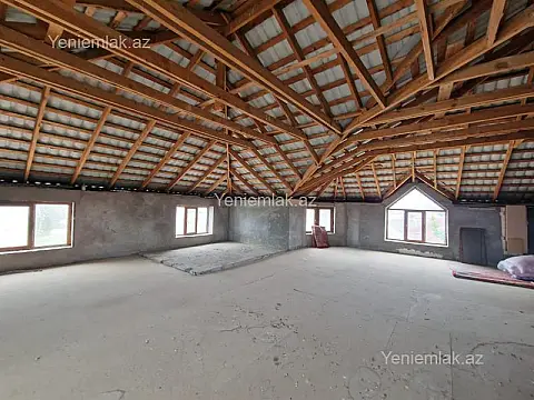 Satılır 6 otaqlı həyət evi 280 m²