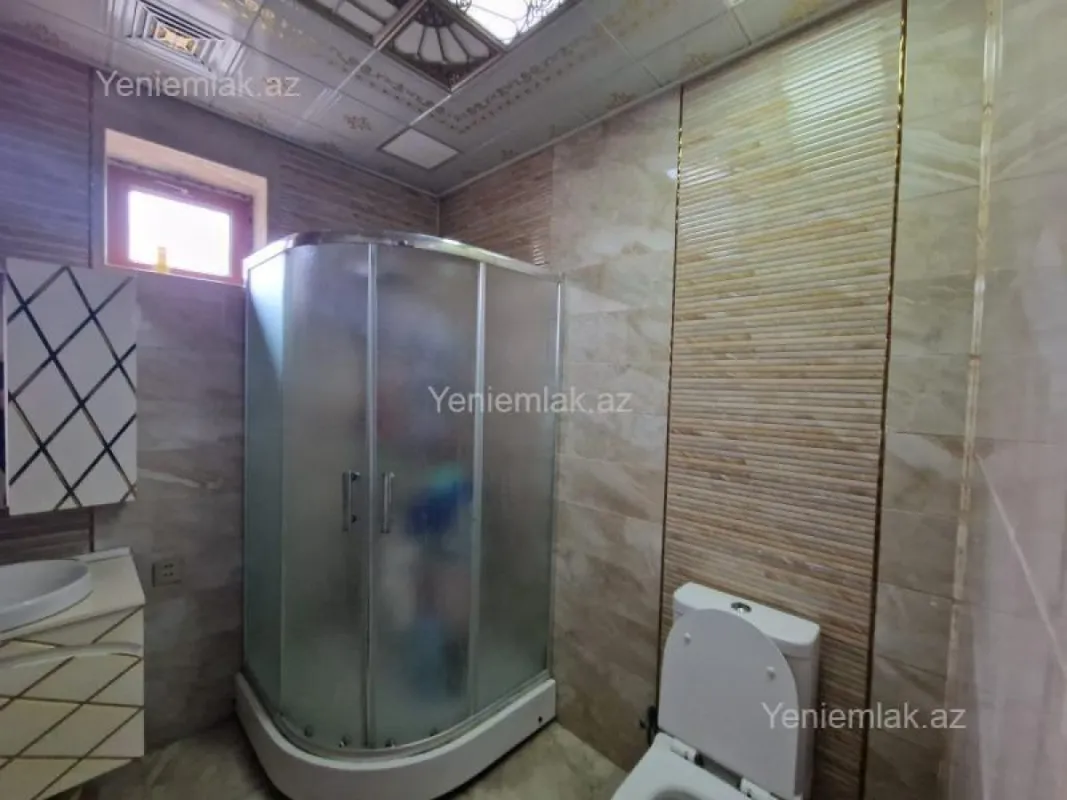 Satılır 6 otaqlı həyət evi 280 m²