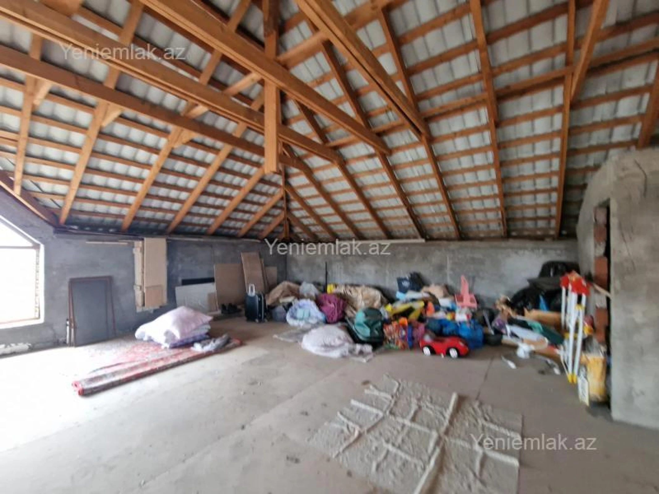 Satılır 6 otaqlı həyət evi 280 m²