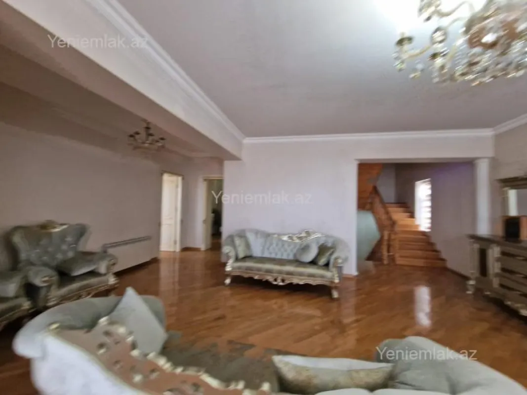 Satılır 6 otaqlı həyət evi 280 m²
