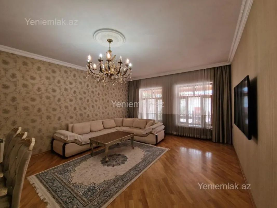 Satılır 6 otaqlı həyət evi 280 m²