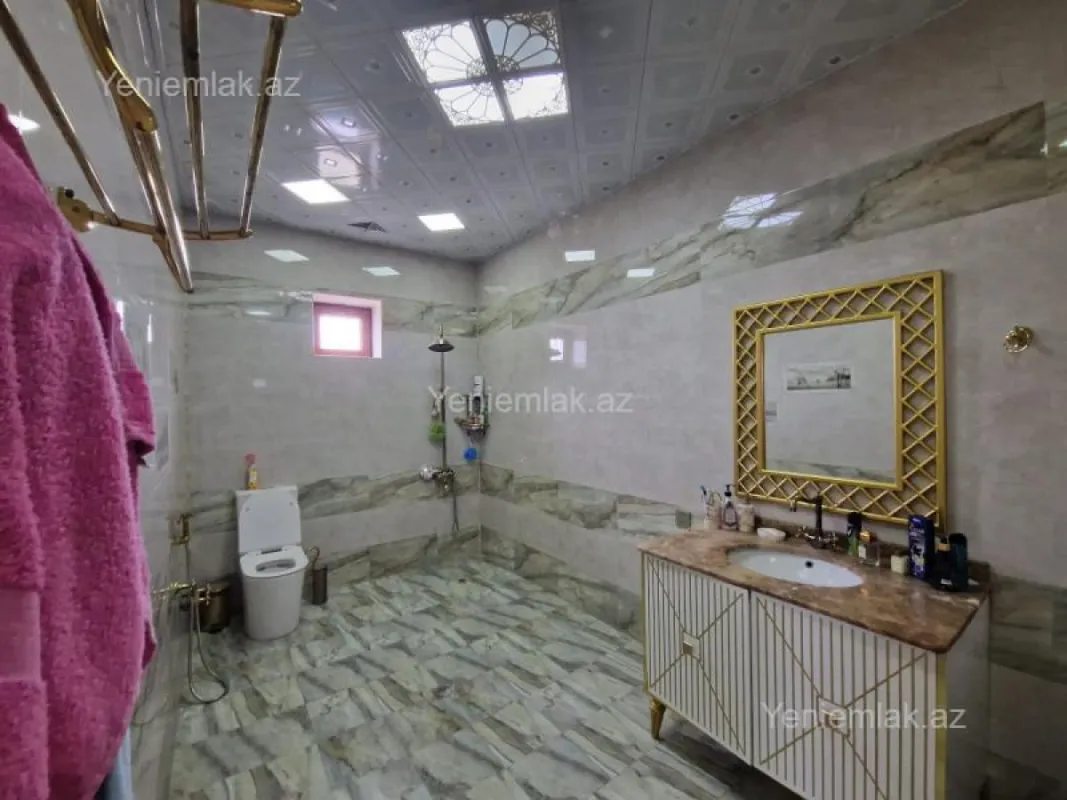 Satılır 6 otaqlı həyət evi 280 m²