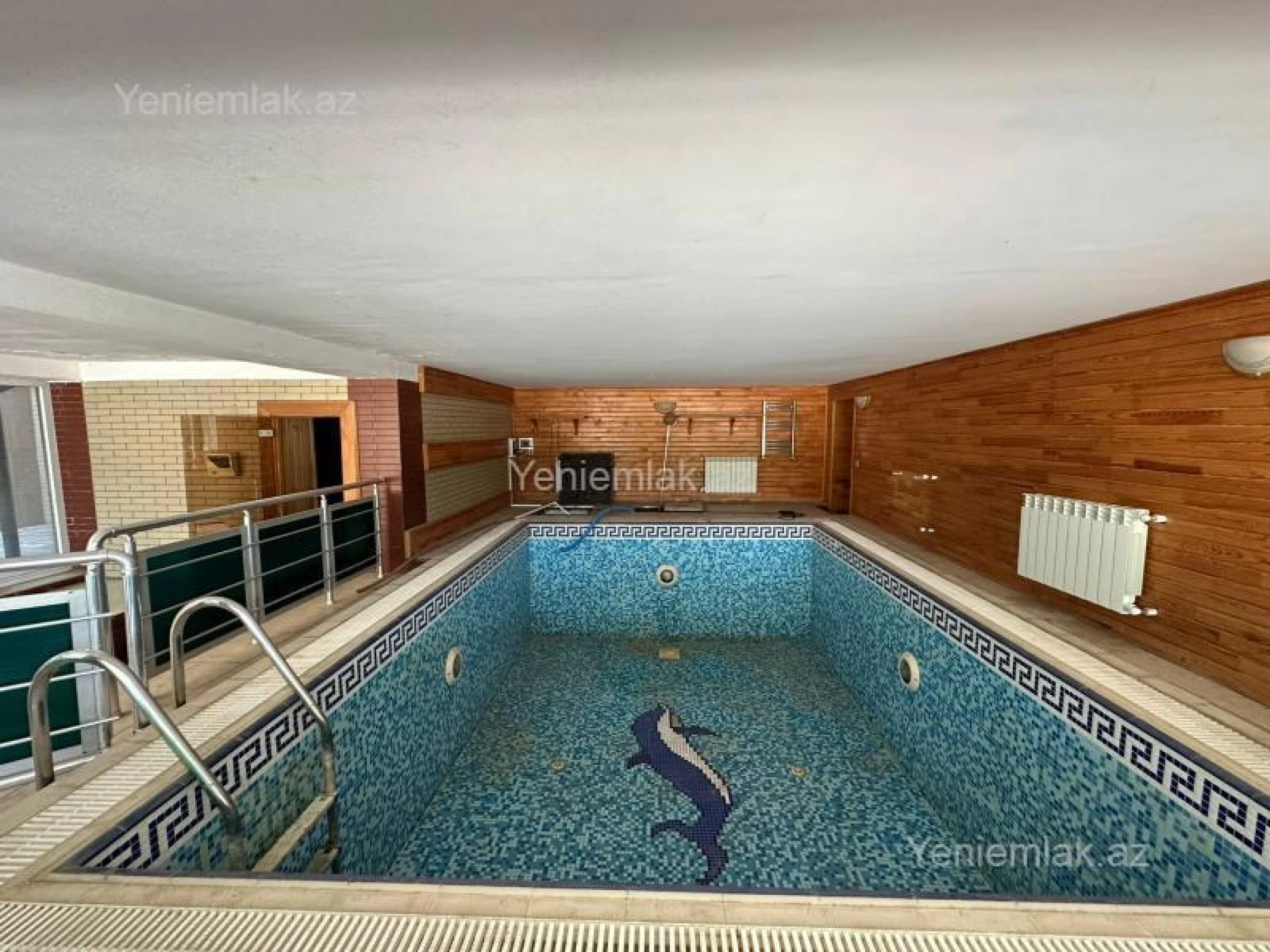 Satılır 9 otaqlı həyət evi 950 m²