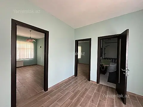 Satılır 9 otaqlı həyət evi 950 m²