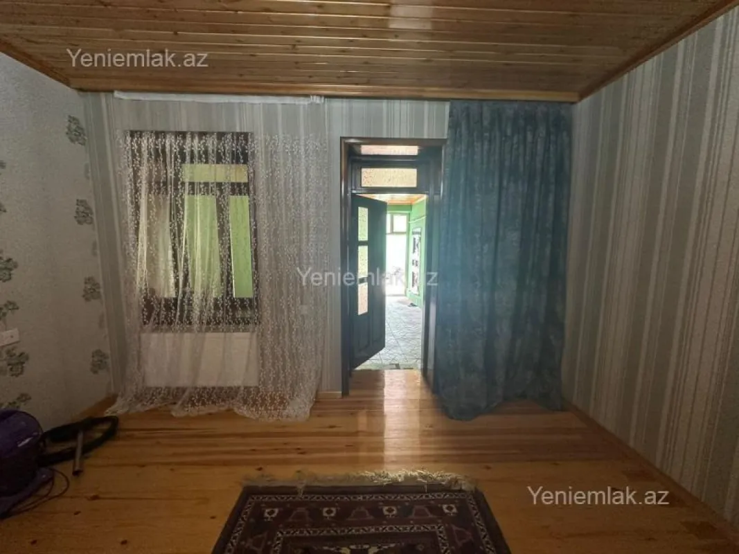 Satılır 4 otaqlı həyət evi 120 m²