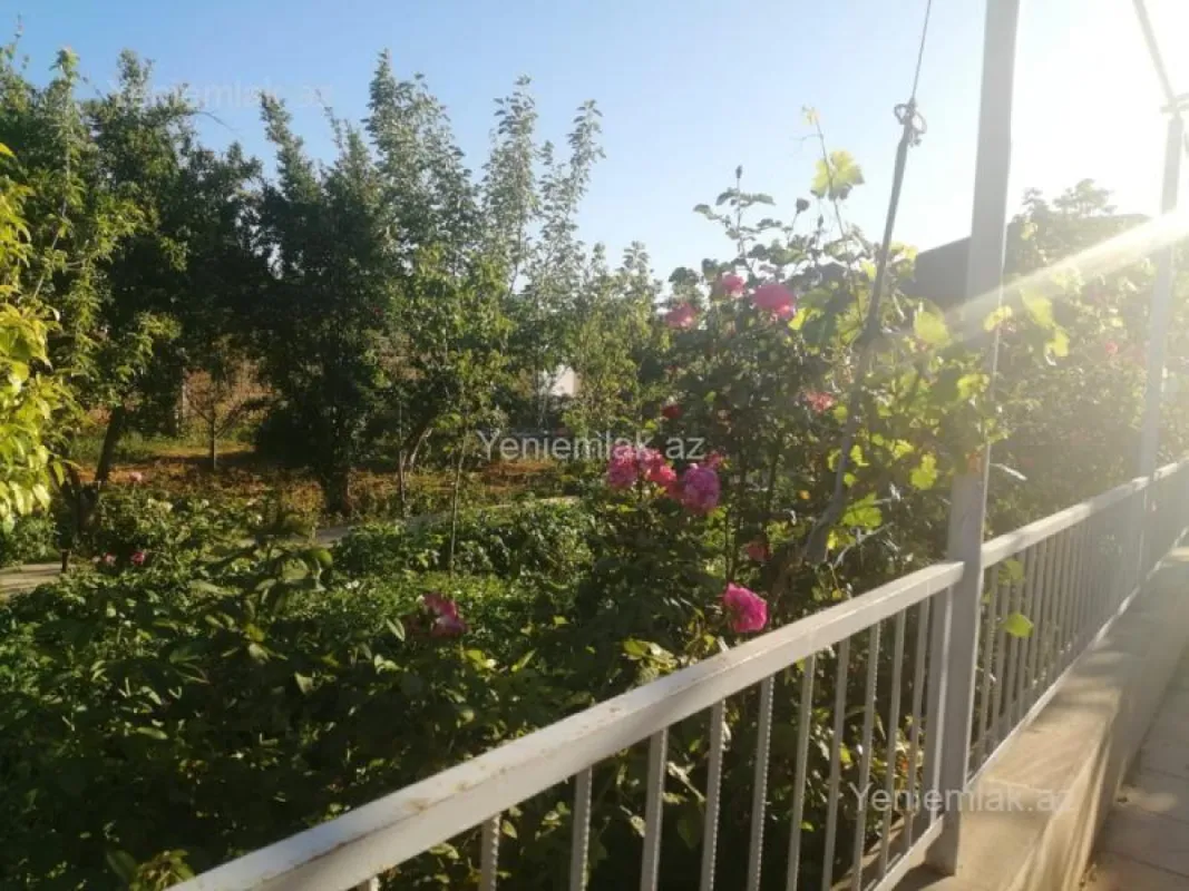 Satılır 4 otaqlı həyət evi 130 m²
