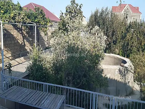 Satılır 4 otaqlı həyət evi 130 m²