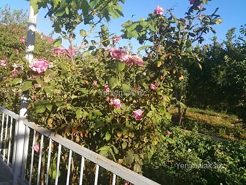 Satılır 4 otaqlı həyət evi 130 m²