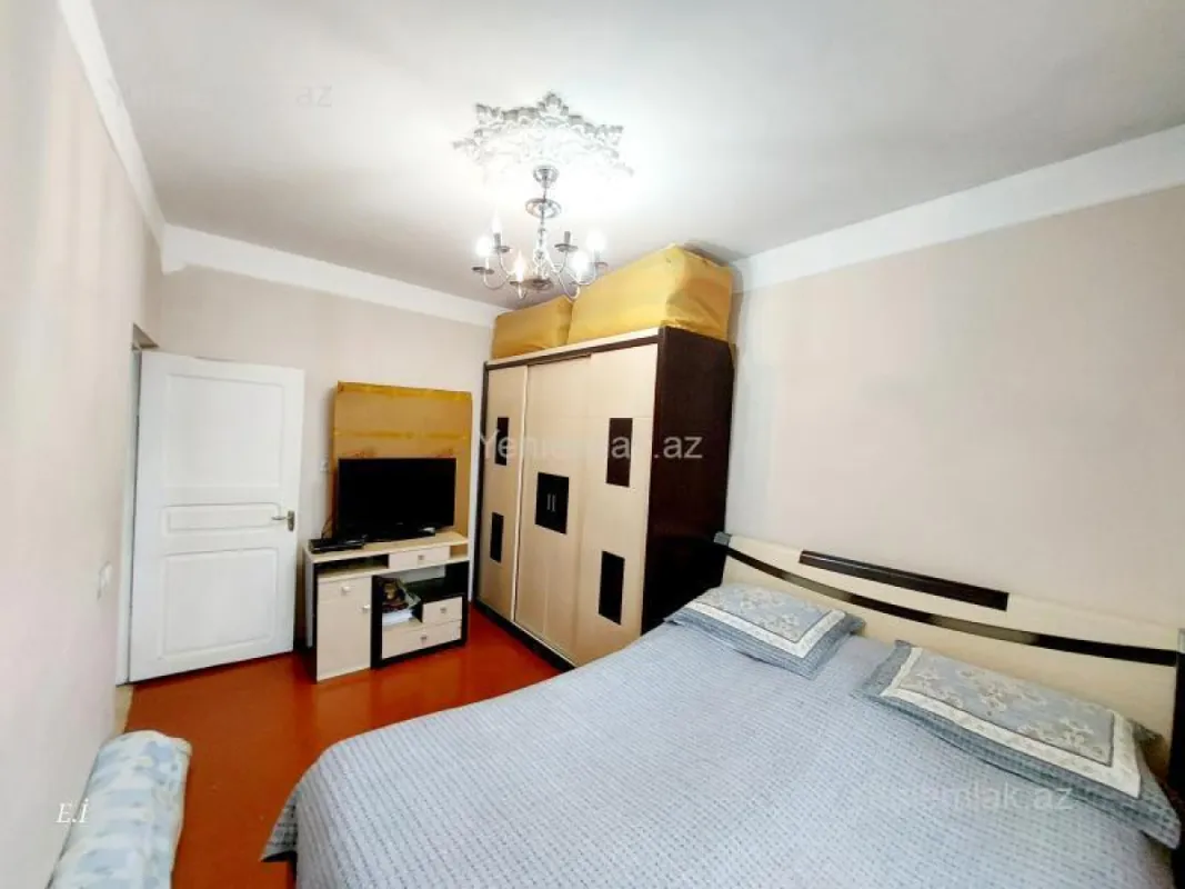 Satılır 3 otaqlı köhnə tikili 68 m²