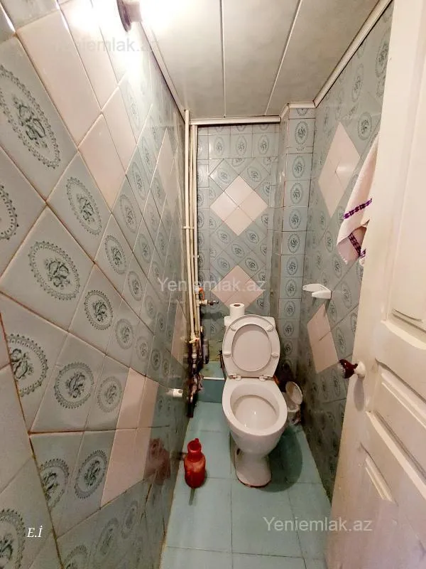 Satılır 3 otaqlı köhnə tikili 68 m²