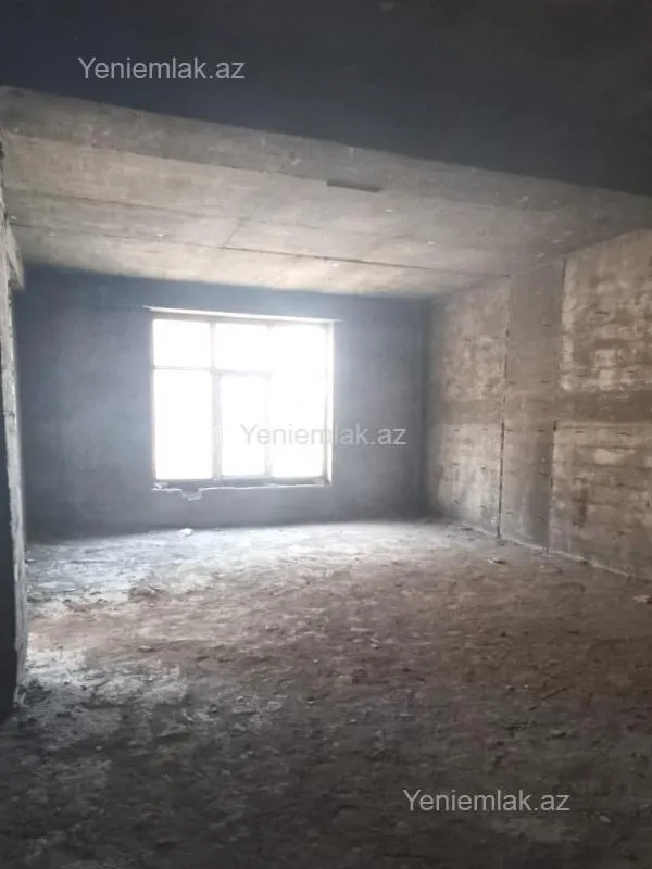 Satılır 4 otaqlı yeni tikili 200 m²