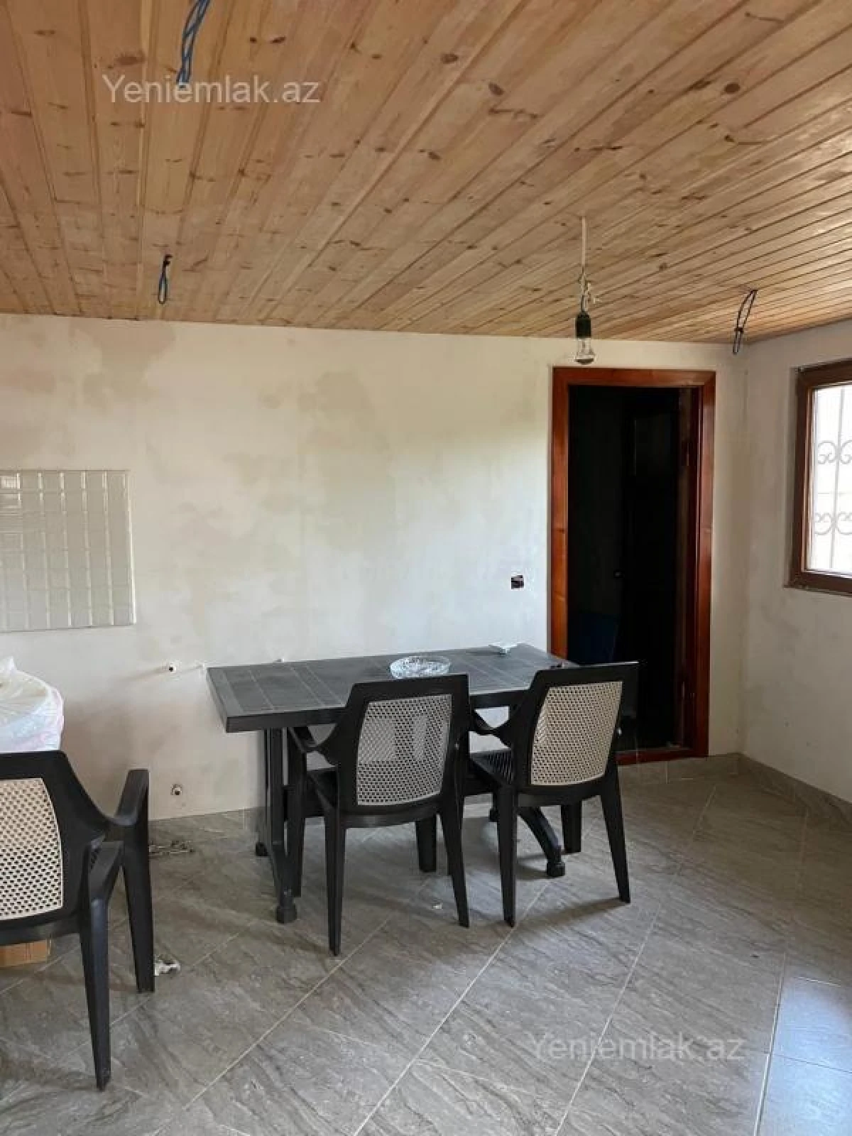 Satılır 2 otaqlı həyət evi 80 m²