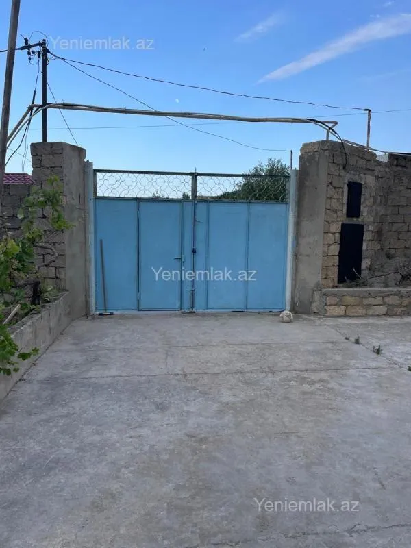 Satılır 2 otaqlı həyət evi 80 m²