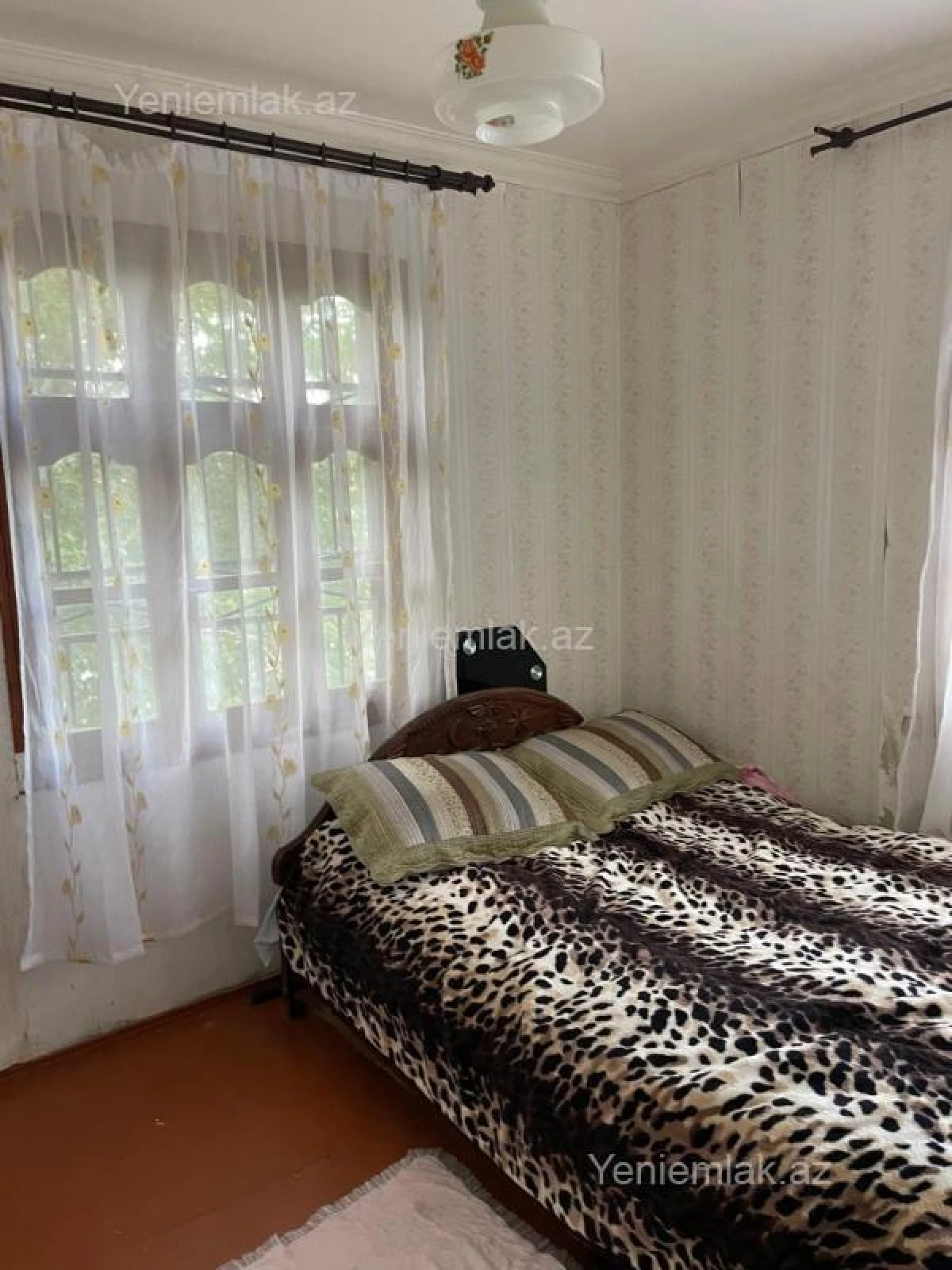 Satılır 2 otaqlı həyət evi 80 m²