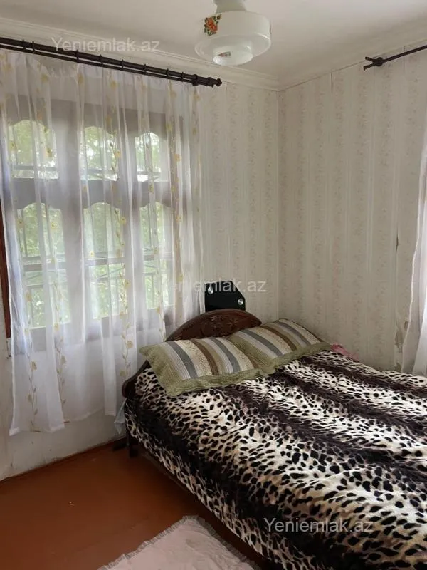 Satılır 2 otaqlı həyət evi 80 m²