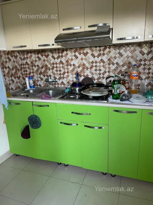Satılır 2 otaqlı həyət evi 80 m²