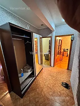 Satılır 4 otaqlı köhnə tikili 105 m²