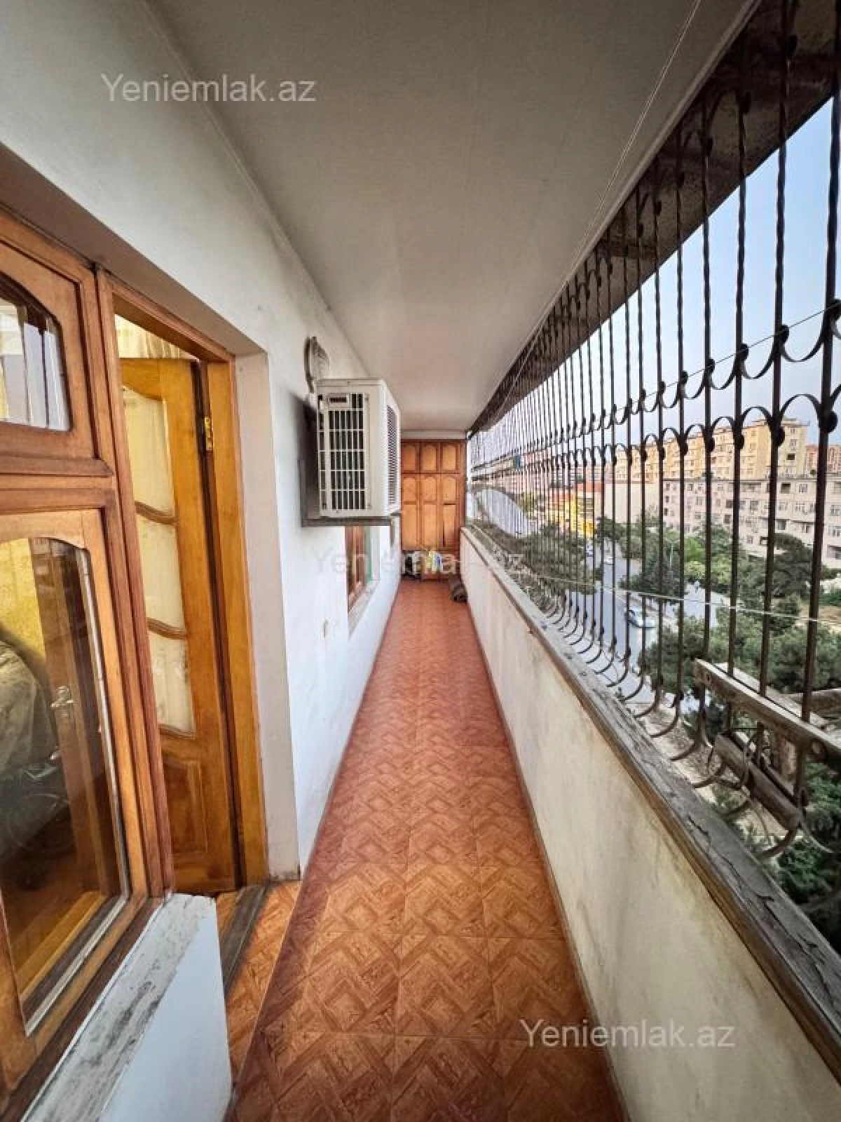 Satılır 4 otaqlı köhnə tikili 105 m²