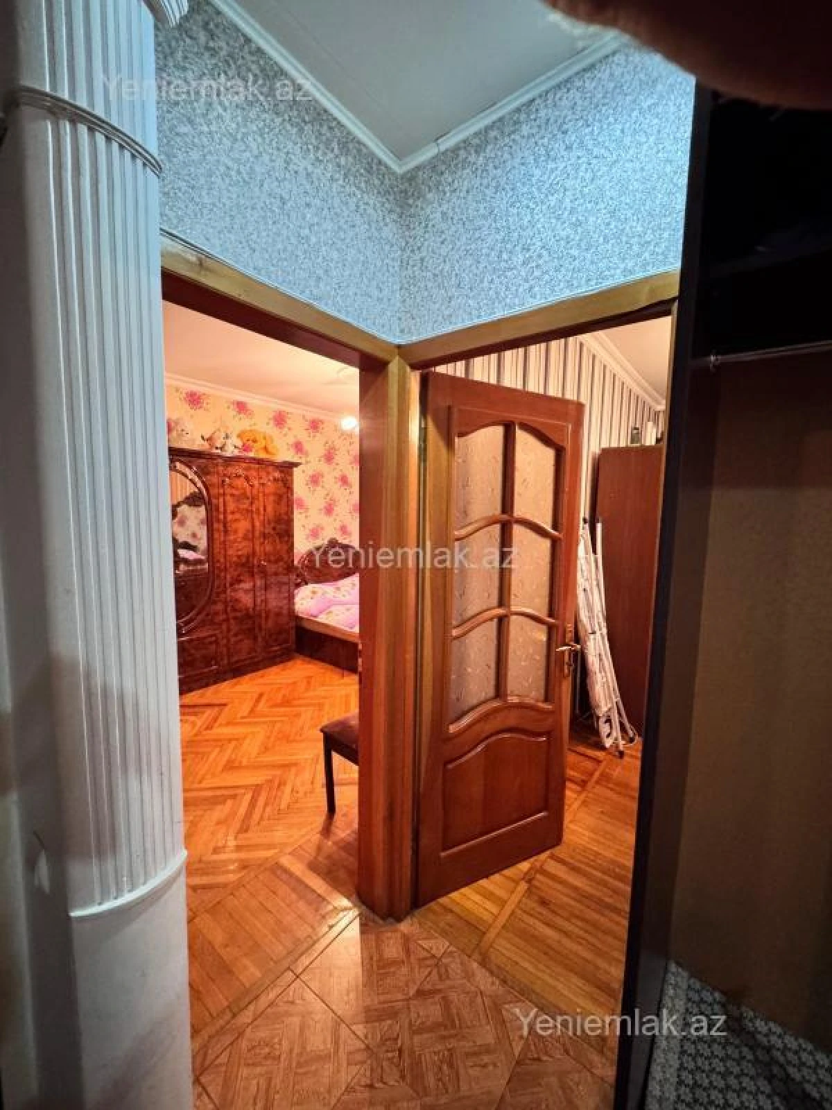 Satılır 4 otaqlı köhnə tikili 105 m²
